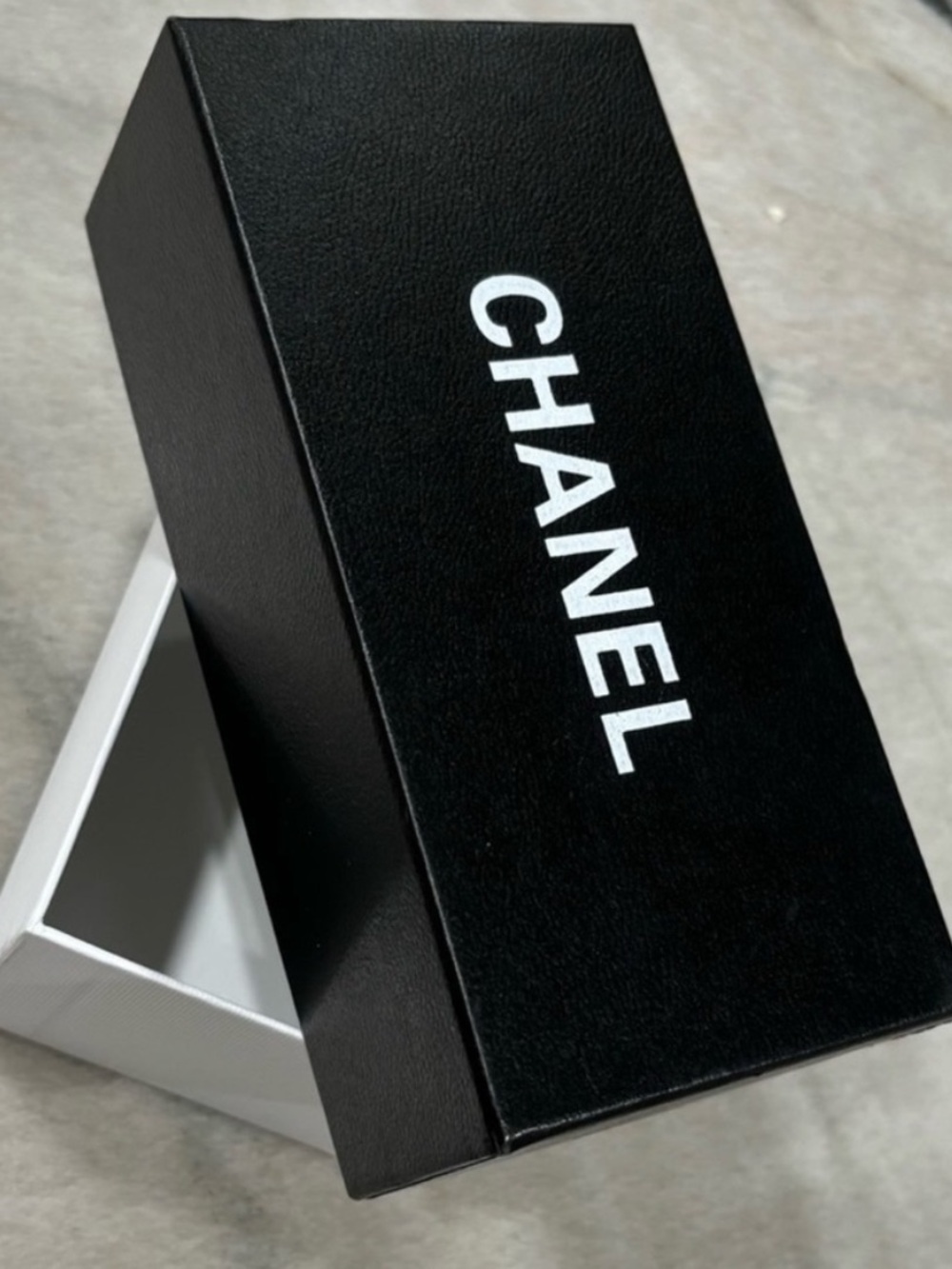 CHANEL Black and White Logo Gift Box